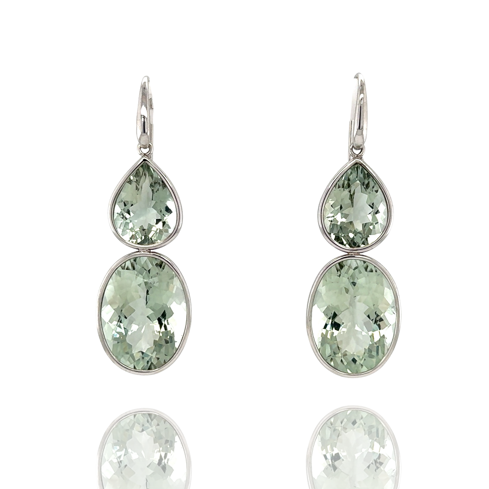 witgouden oorhaken met hangers van praseoliet