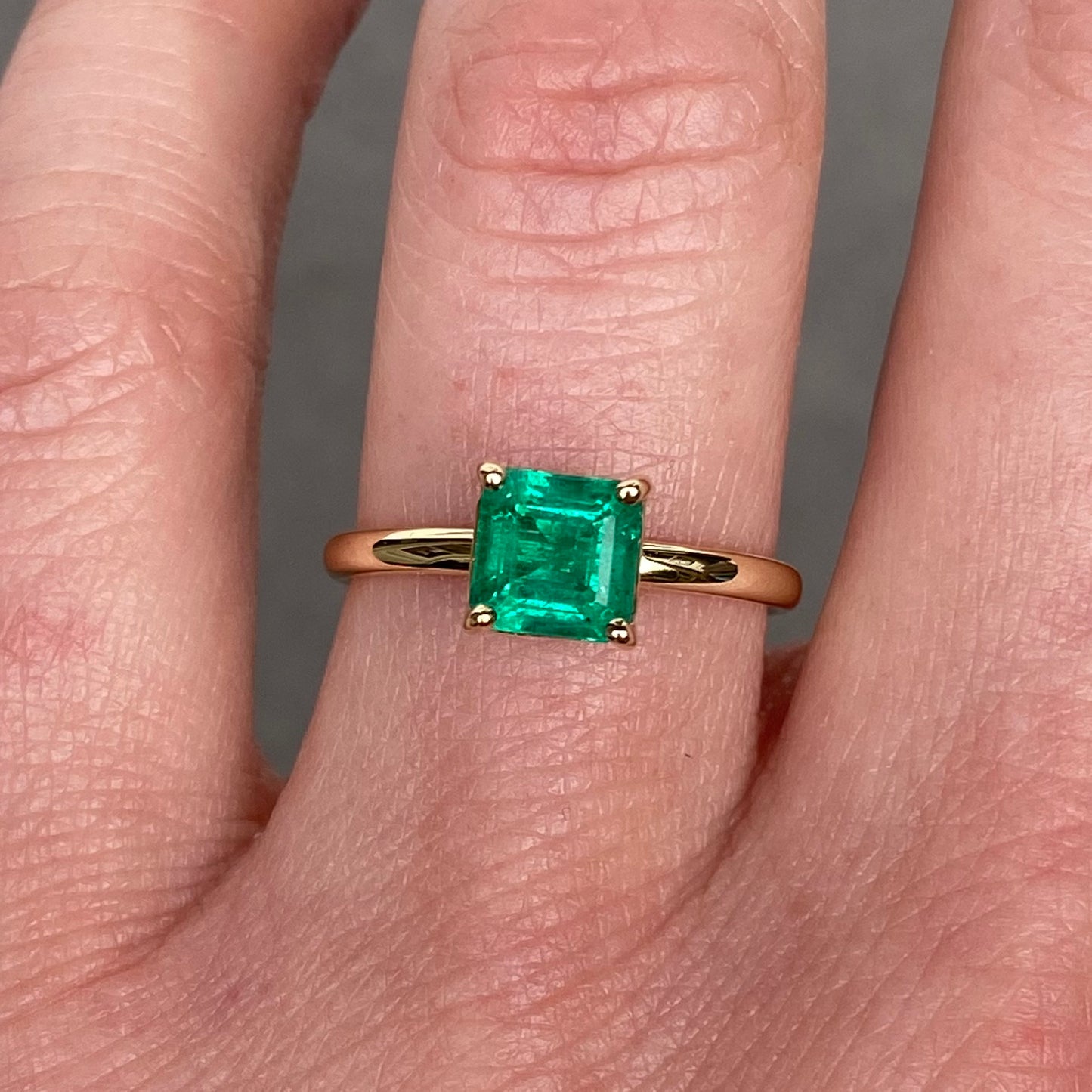 Stackable emerald ring Birthstone May