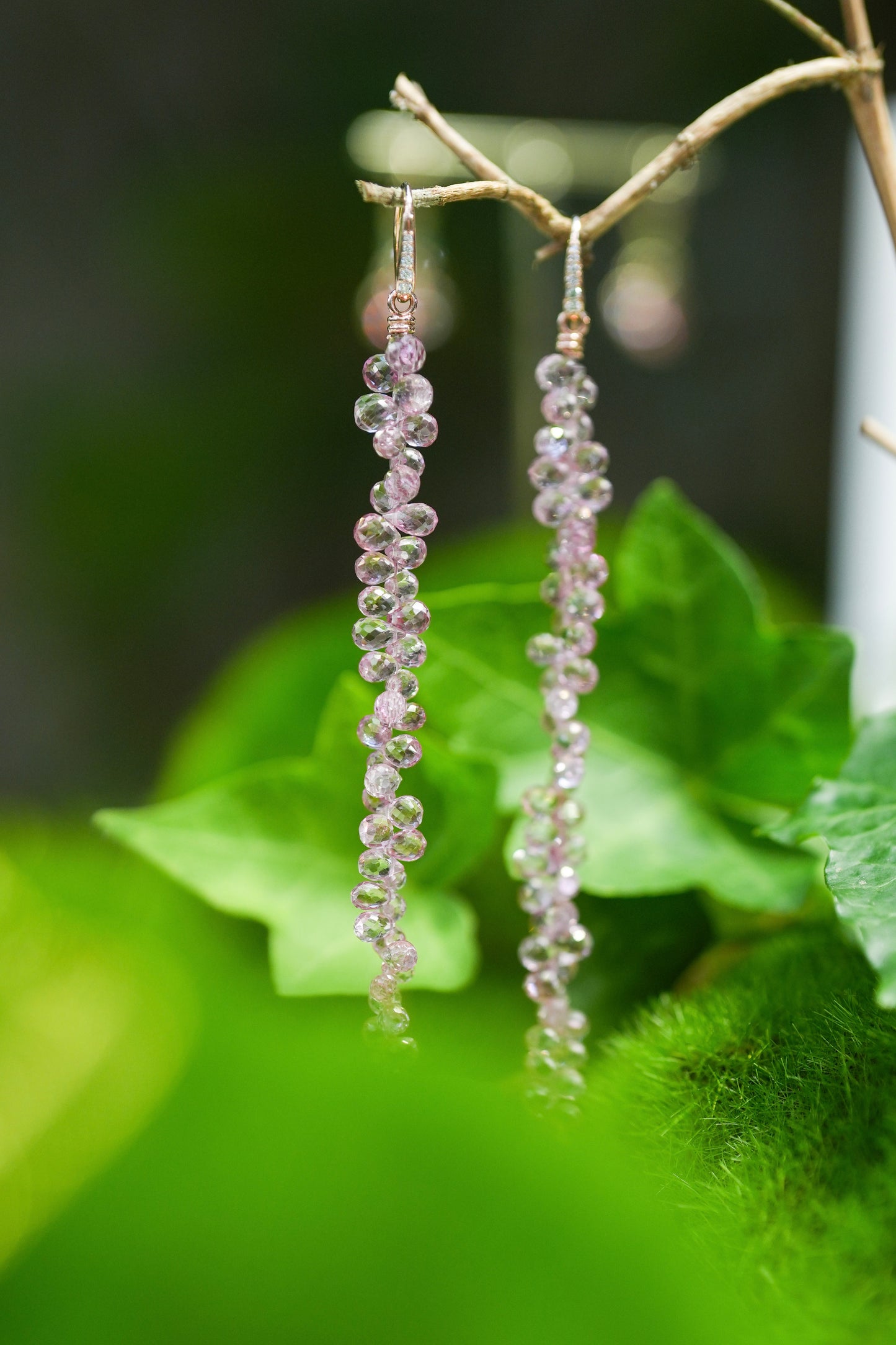 Roze topaas briolette schouder vegers oorhangers bezet met diamanten