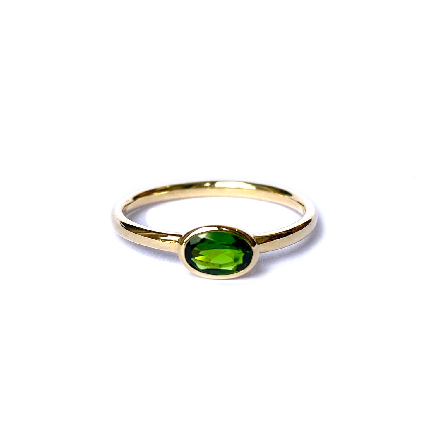 14k yellow gold ring set with a Chrome Diopside