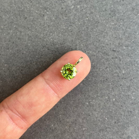 Peridot pendant