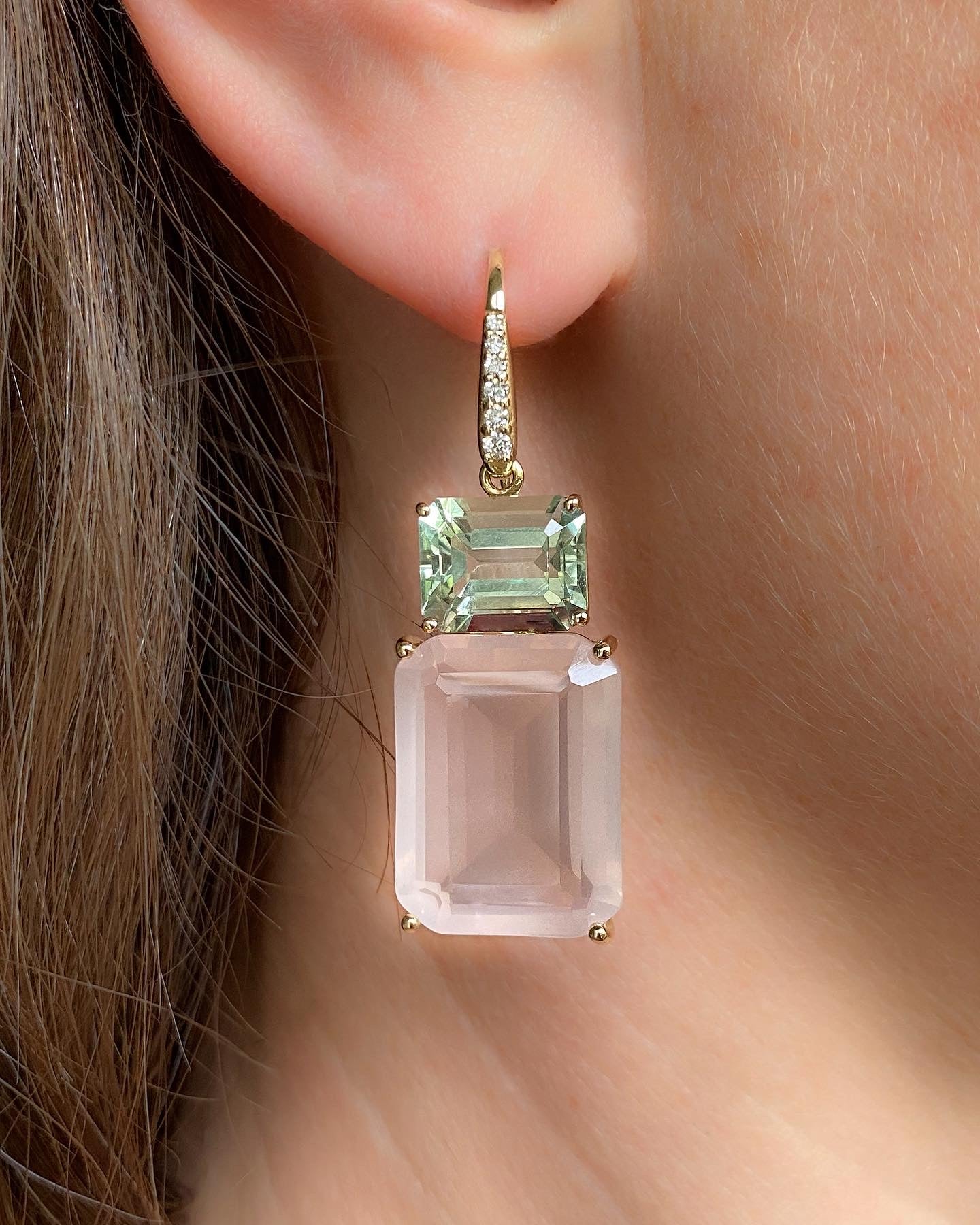 Earrings with rosequartz, praseolite and diamonds